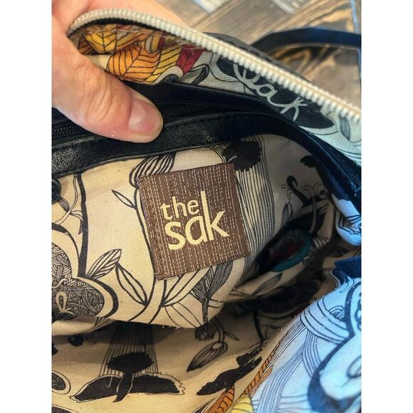 The Sak Black Leather Crossbody Purse Hobo Western Adjustable Strap Biker Zipper - Picture 2 of 13